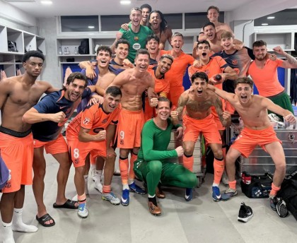 开云官网-费兰社媒发布更衣室合照：差一点，就只差一点了…